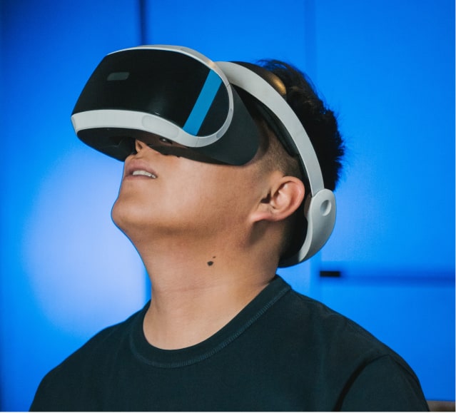 Sviluppo e consulenza sui mondi virtuali, VR meeting, realtà virtuale realtime